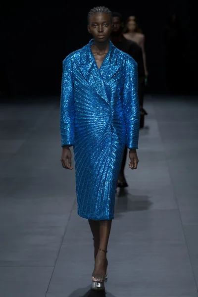 Look 43